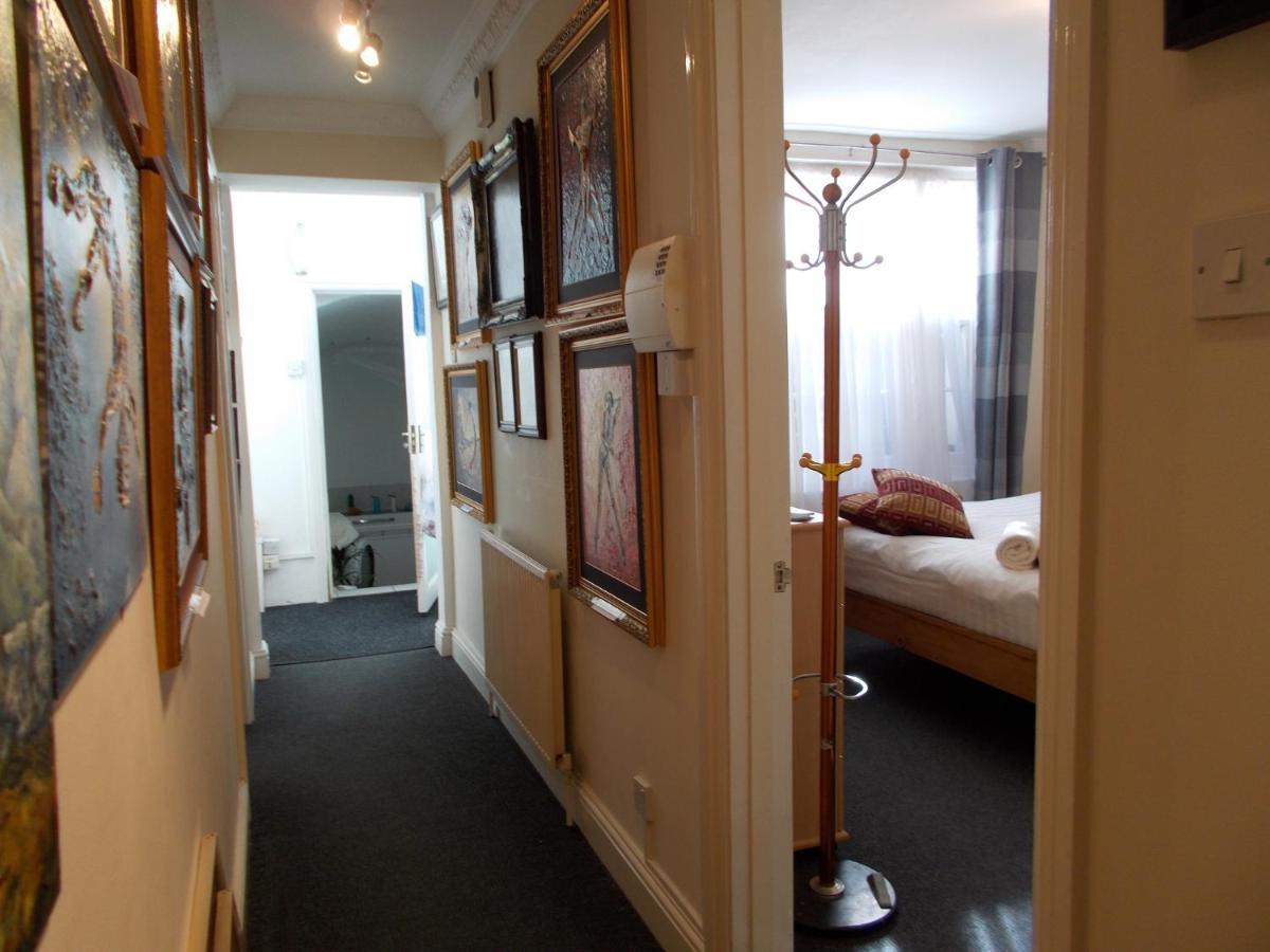 Double Room With Private Bathroom In Flat London Centre Eksteriør bilde