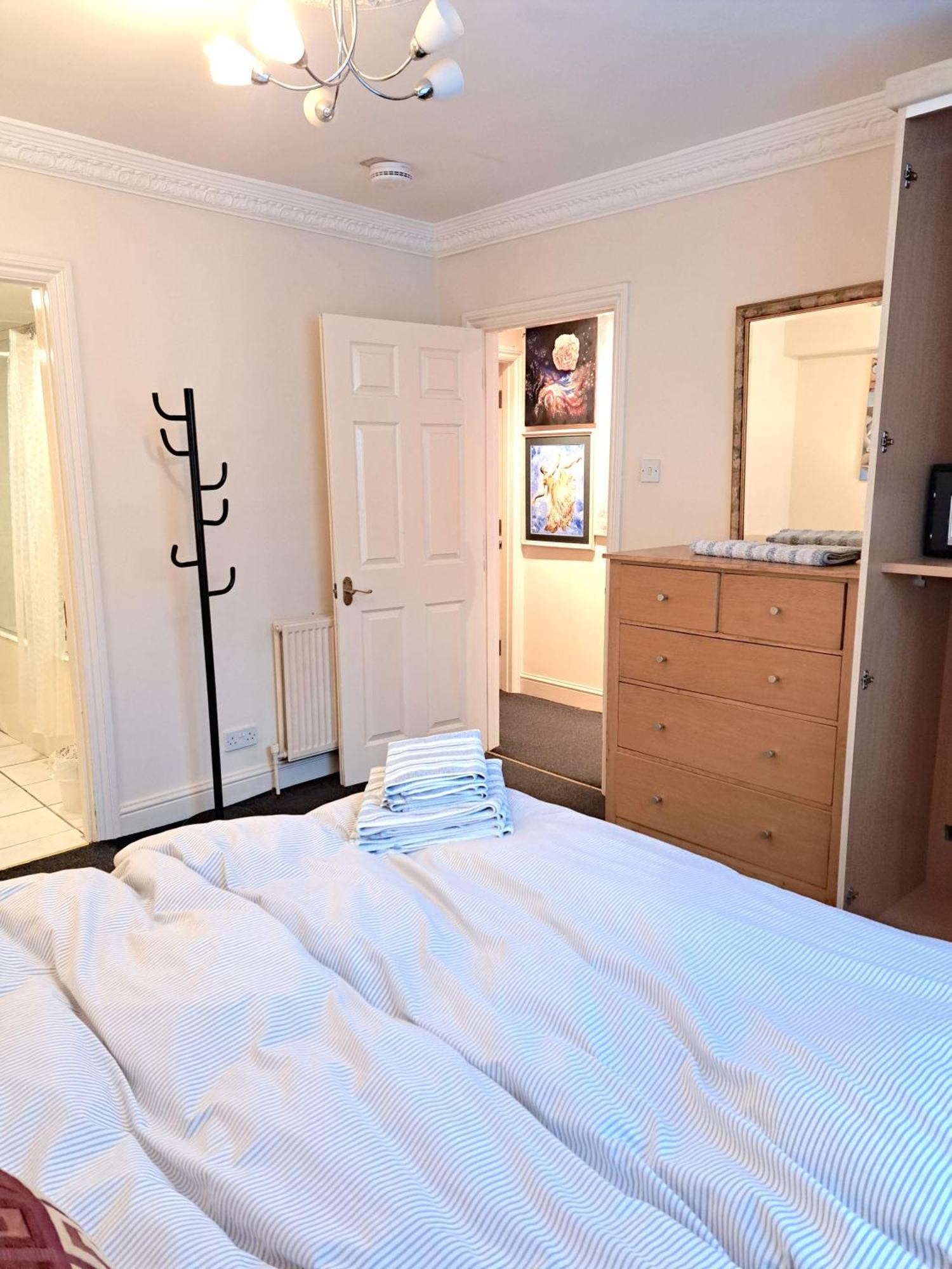 Double Room With Private Bathroom In Flat London Centre Eksteriør bilde